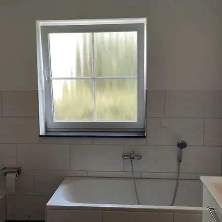 Apartamento Neue 90 Qm 2-zimmerwohnung Naehe Koeln *