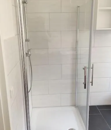 Neue 90 Qm 2-zimmerwohnung Naehe Koeln *