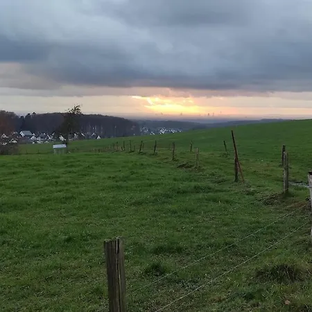 Neue 90 Qm 2-zimmerwohnung Naehe Koeln Apartament