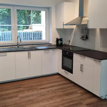 Neue 90 Qm 2-zimmerwohnung Naehe Koeln Apartament
