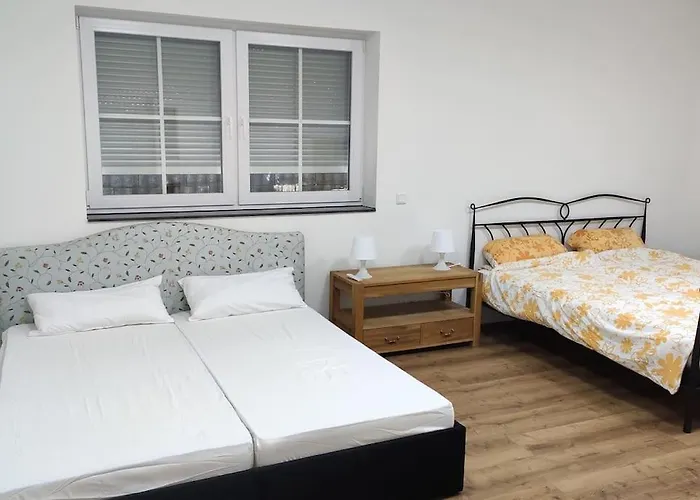 Apartment Neue 90 Qm 2-zimmerwohnung Naehe Koeln