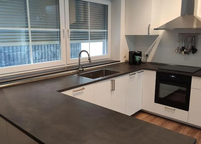Apartment Neue 90 Qm 2-zimmerwohnung Naehe Koeln