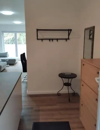 Neue 90 Qm 2-zimmerwohnung Naehe Koeln